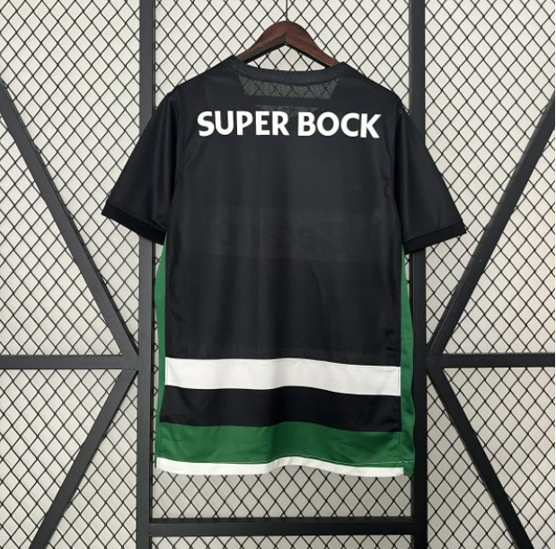 Sporting Lisbonne 24/25 Home Kit – Fan Version